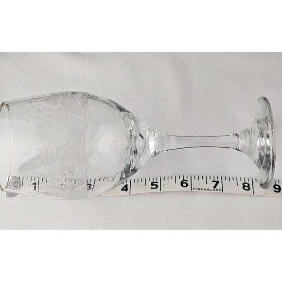 2 Libbey PINES Wine Glasses 10oz Winter Scene white decal gold rim Arbys Lynns C - Picture 6 of 11